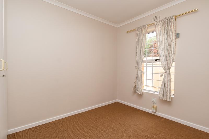 3 Bedroom Property for Sale in Kirstenhof Western Cape